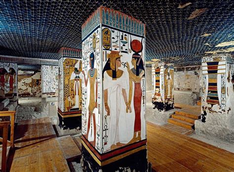 La Tomba di Nefertari: Un capolavoro di arte egizia e amore eterno!