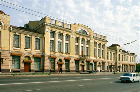  Il Museo di Arte Popolare di Omsk: Un'Esplorazione Vibrantessa della Cultura Siberiana!