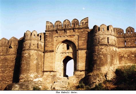  Il Percorso Storico del Rohtas Fort: Un'Immersione Nell'Epoca Moghul!