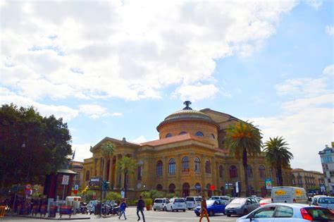 Il Teatro Mariinsky: Gioiello Architettonico e Cuore pulsante della Cultura Musicale Russa!