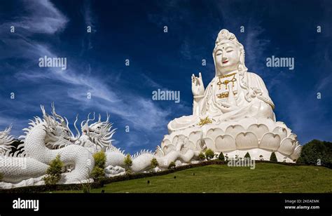  Il Tempio di Guanyin: Un gioiello di architettura buddhista con una storia millenaria!